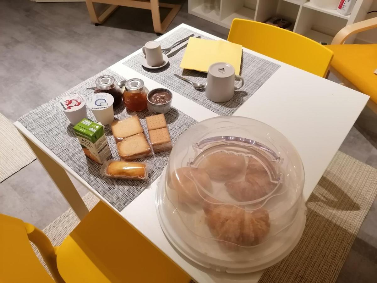 Gioli Acomodação com café da manhã  *