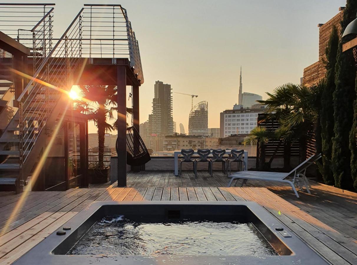 Skyline Apartment Milan