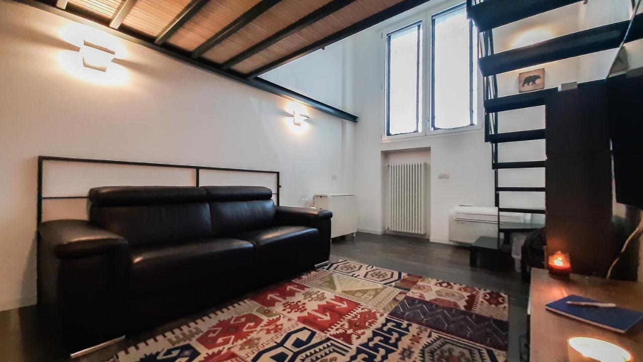 Altido Stylish Loft For 4 In Famous Navigli District