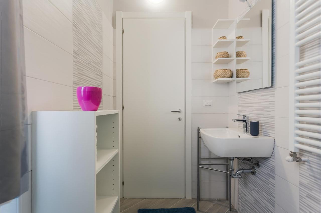 Cozy And Warm 1 Bedroom - Via Sapeto Apartment Milan