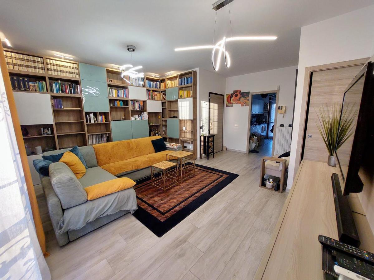 Apartamento Luminoso A Pochi Minuti Da Duomo E Fiera *