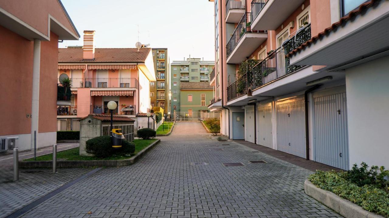 Apartamento Luminoso A Pochi Minuti Da Duomo E Fiera