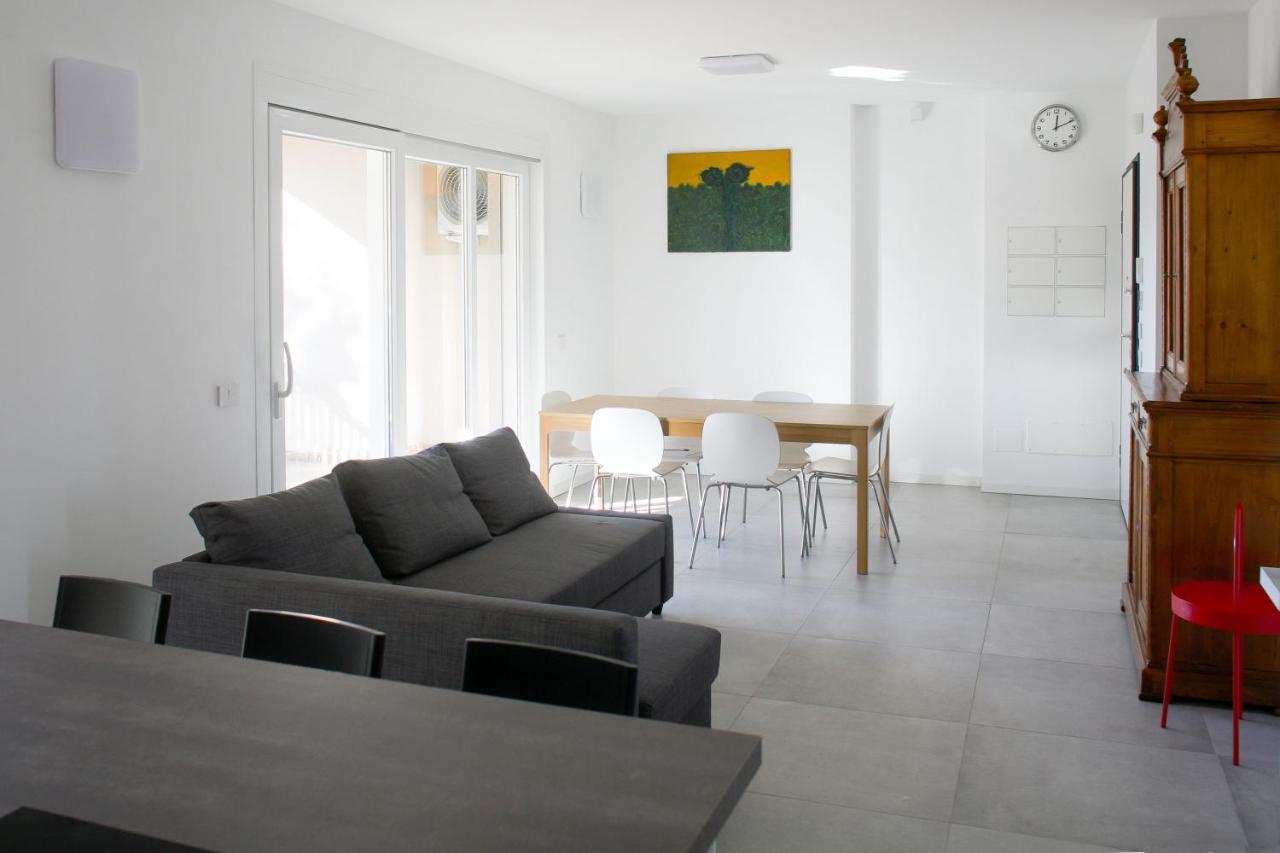 Bnbutler - Govone - Ampio E Luminoso Con Terrazza Apartment Mailand