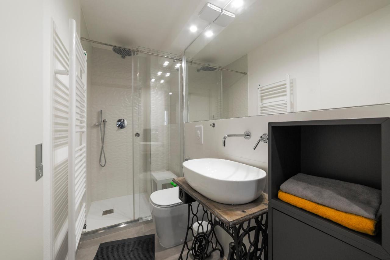 La Pampa New & Fully Refurbished Apt * Mailand