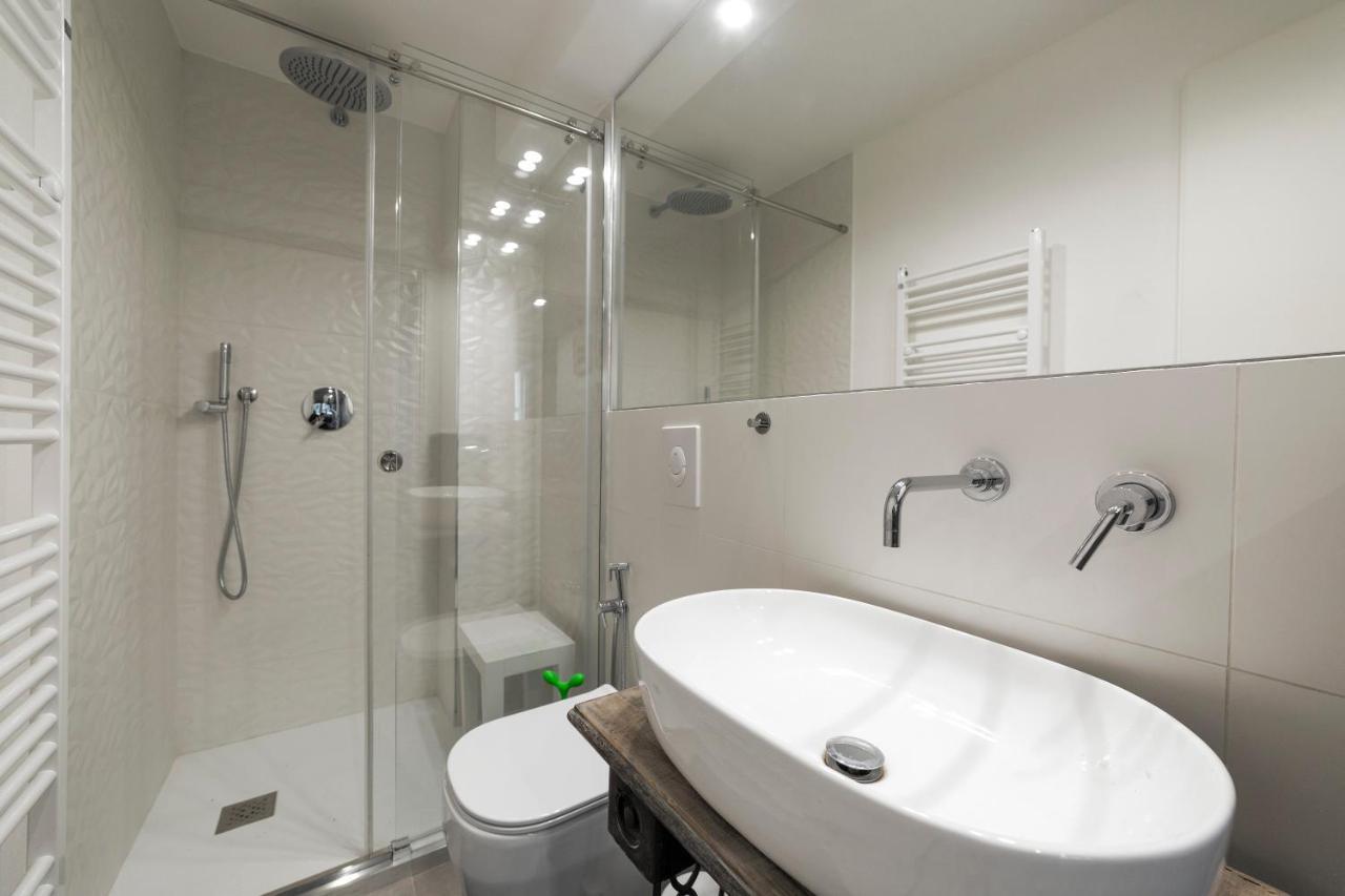 La Pampa New & Fully Refurbished Apt Mailand