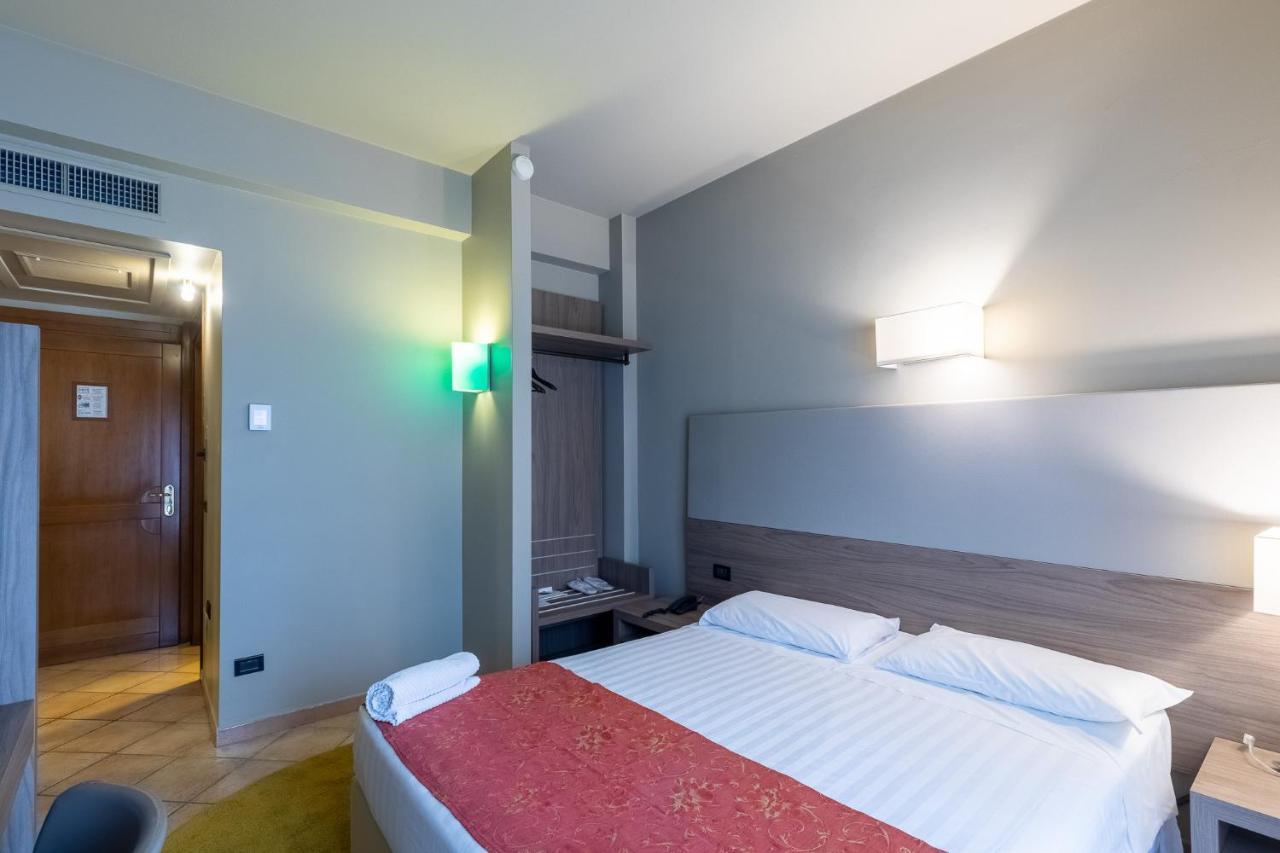 Sunflower 4* Milan