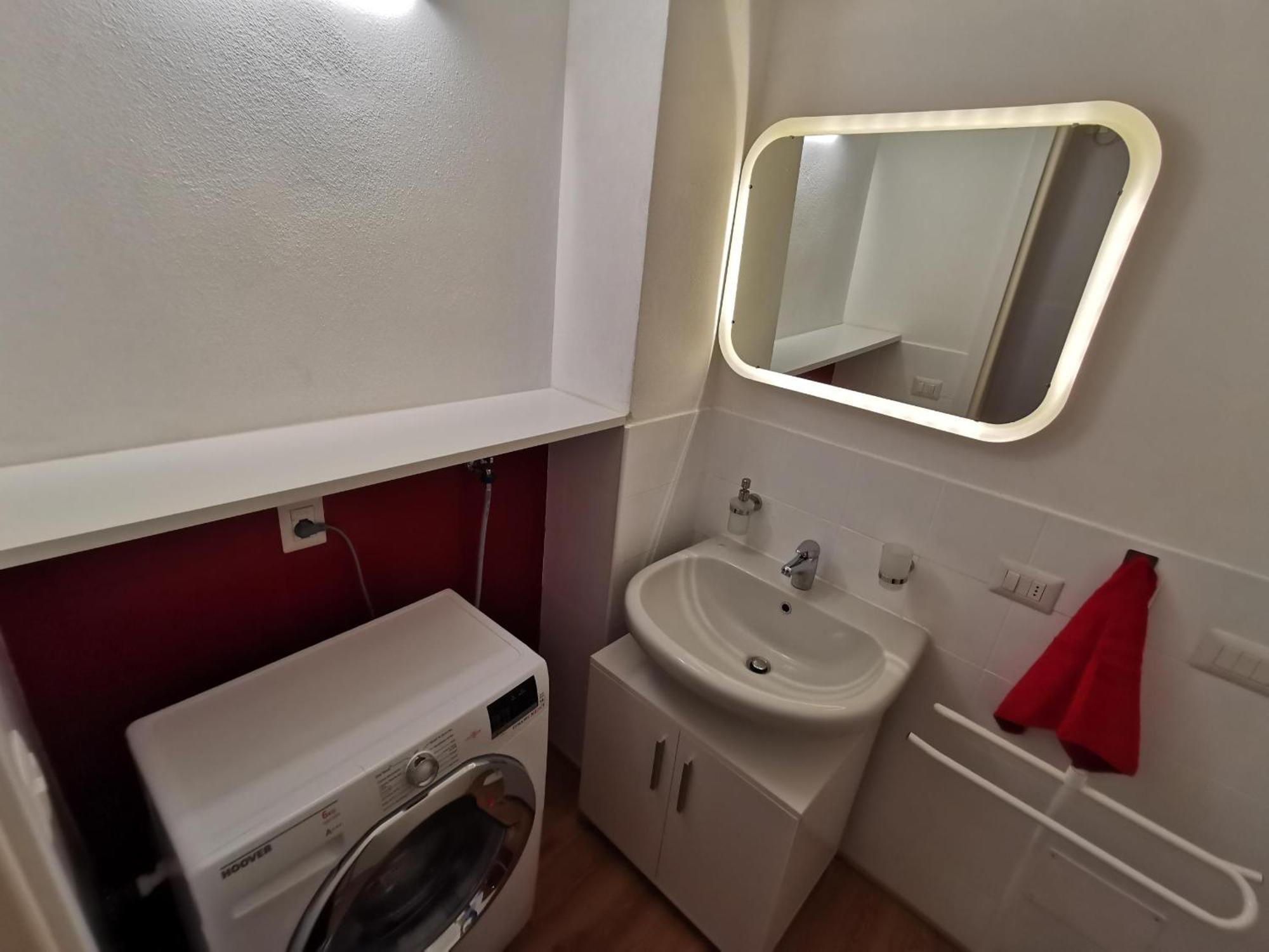 Navigli Area- New Loft Fully Equipped 5 Pax *