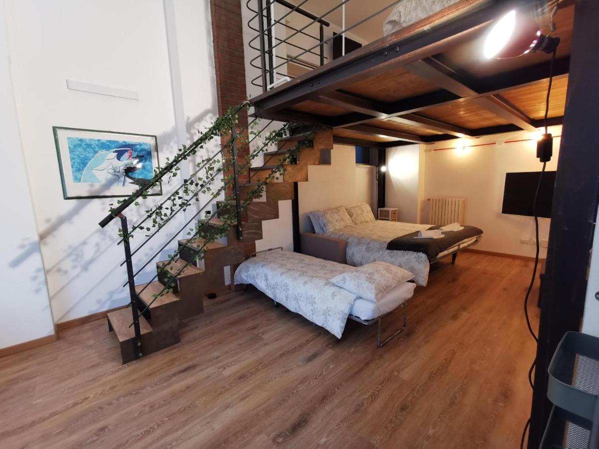 Navigli Area- New Loft Fully Equipped 5 Pax
