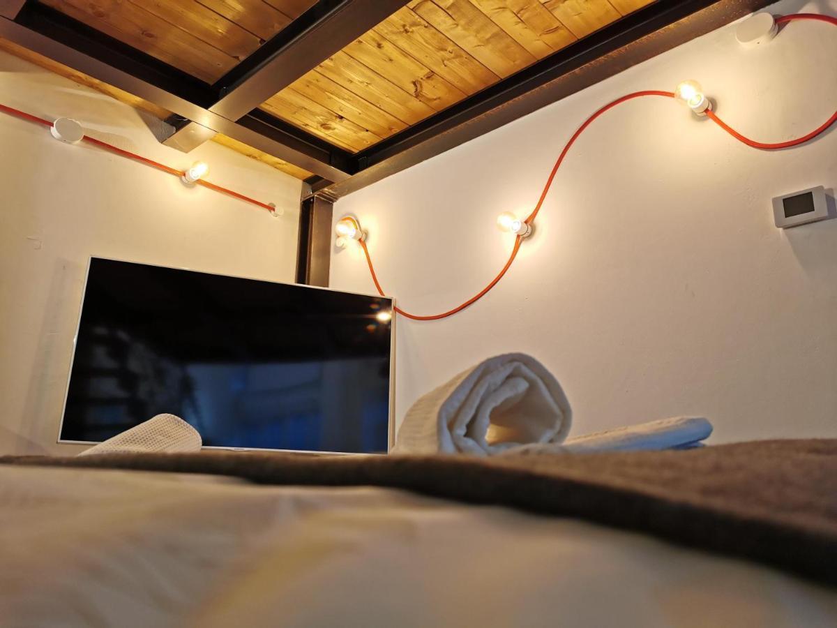 Apartment Navigli Area- New Loft Fully Equipped 5 Pax *