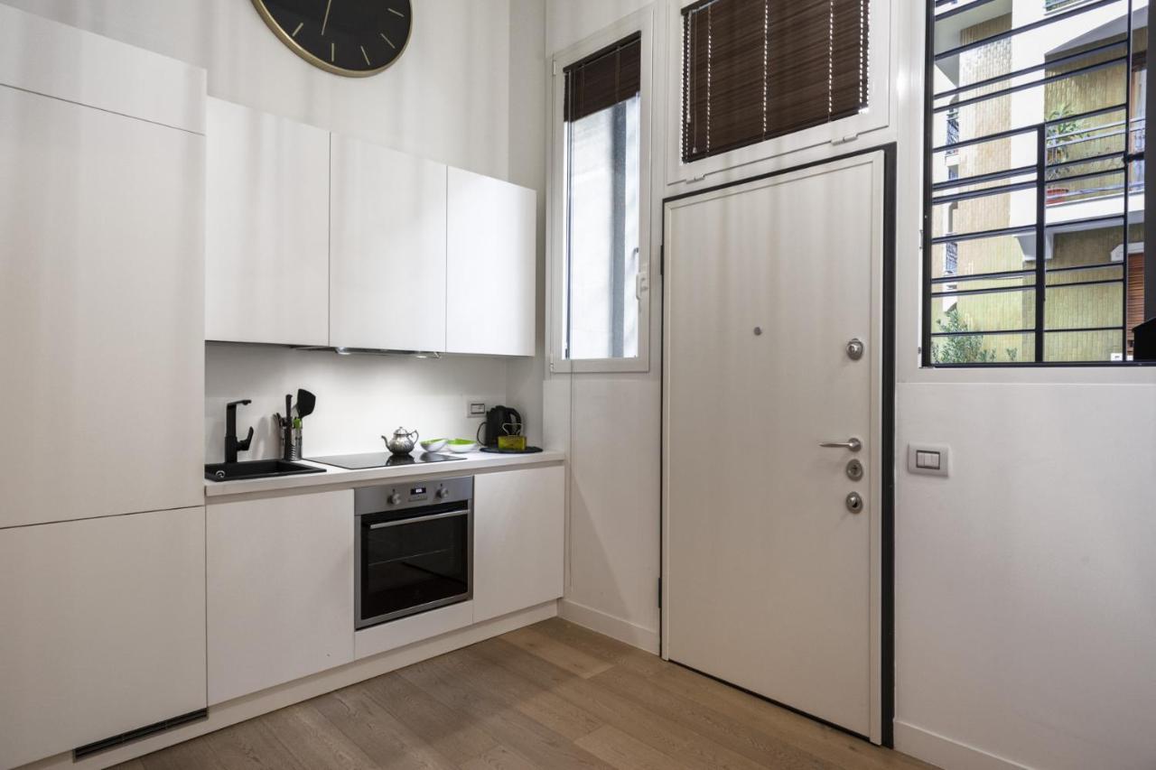 Minimal Loft In Centro A Apartment Mailand