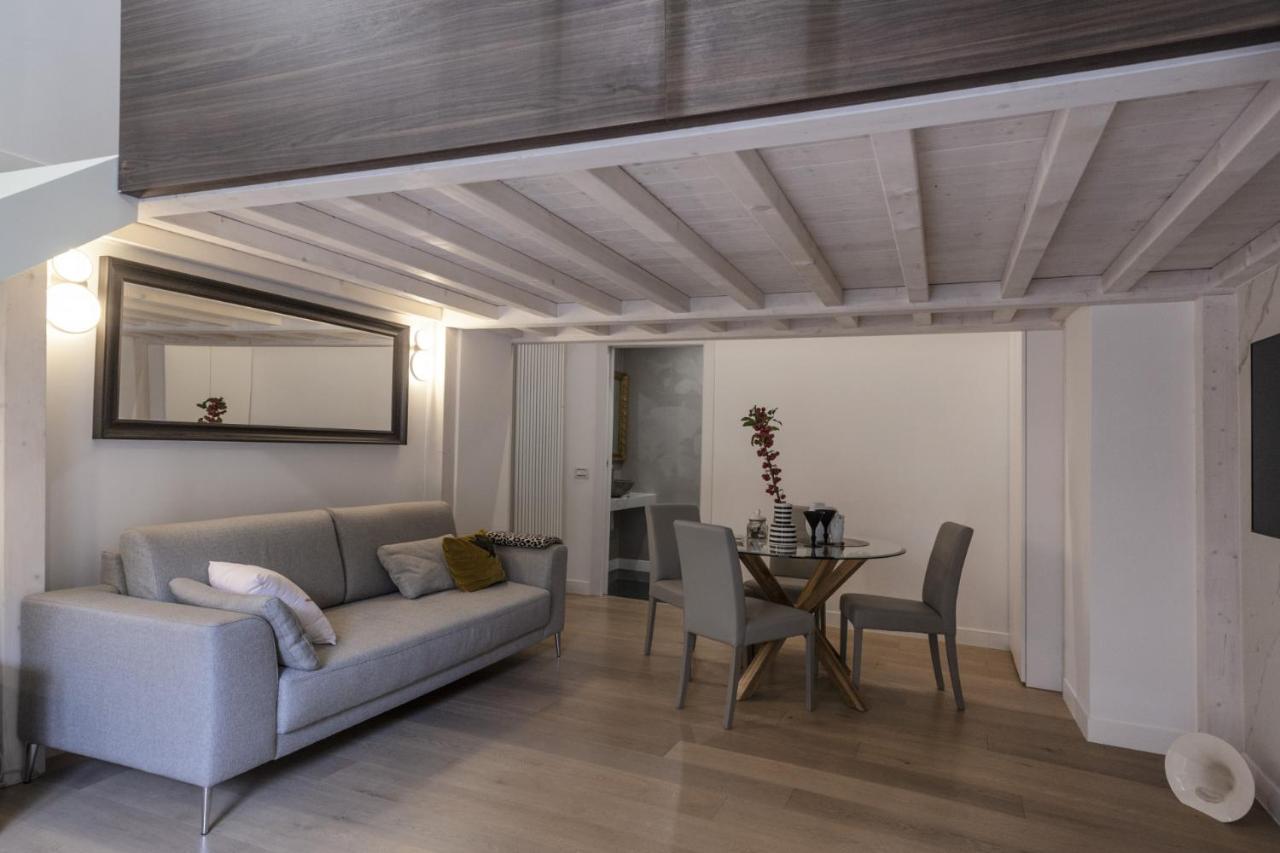 Minimal Loft In Centro A Apartment *