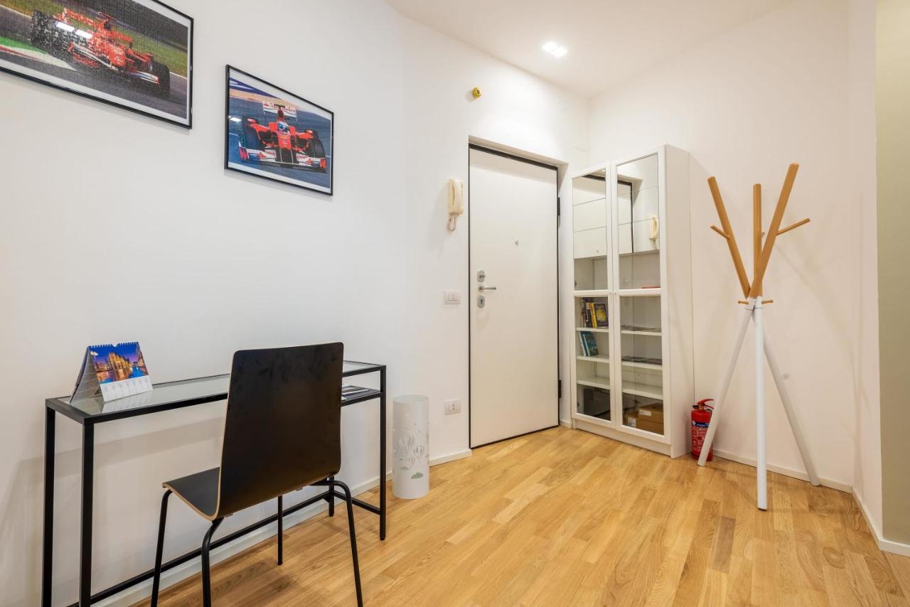 Spacious & Comfortable In Duomo By Easylife Apartment