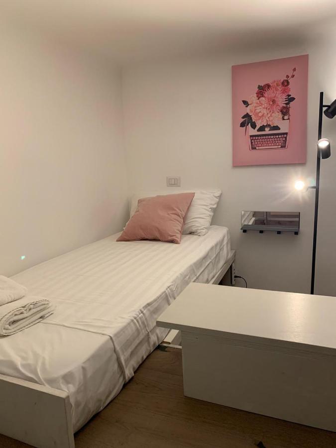 La Pampa New & Fully Refurbished Apt * Mailand