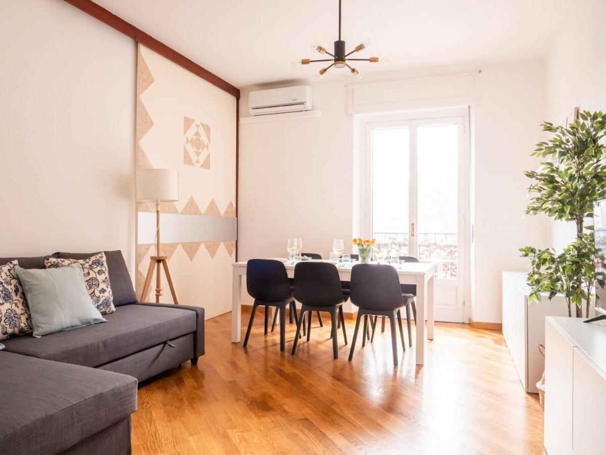 The Rent - Two-bedroom In Maciachini District Mailand