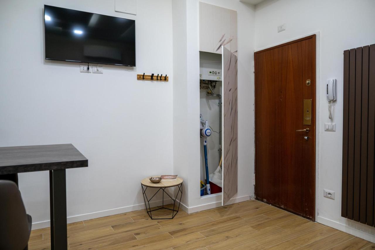 L Arche Comfort & Relax Brown Di Via Varesina Apartamento