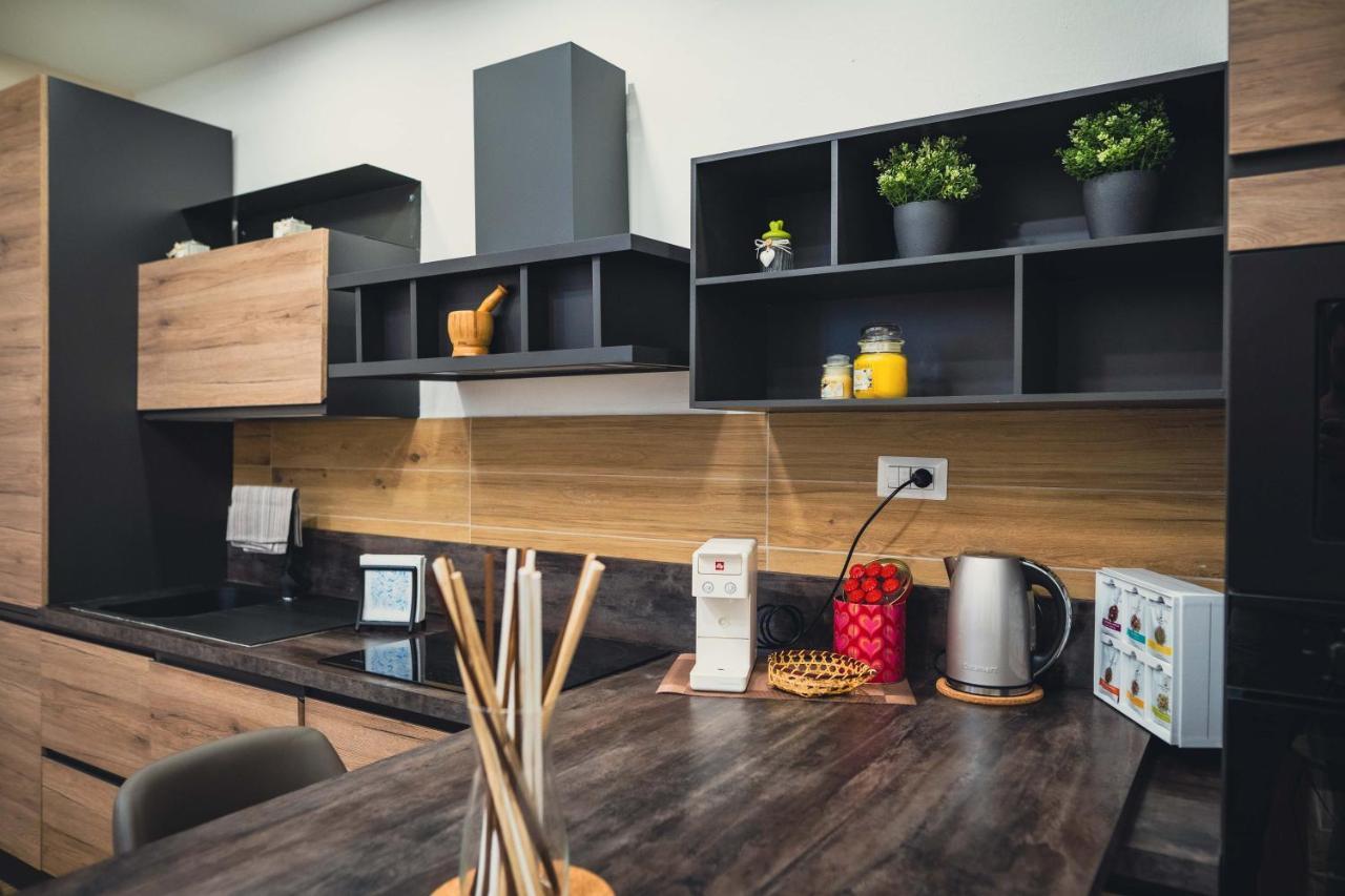 L Arche Comfort & Relax Brown Di Via Varesina Apartamento