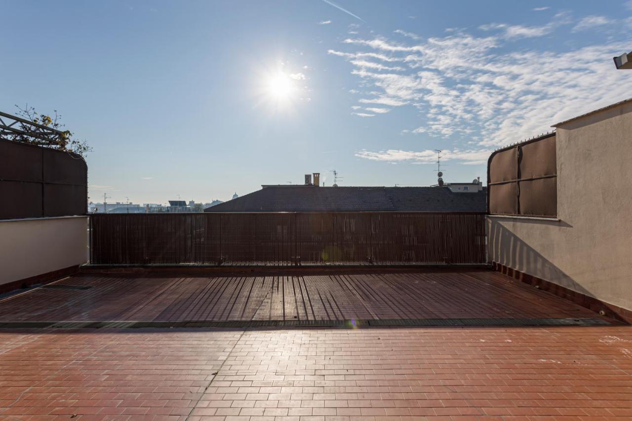 Apartment Amazing Terrace In Milan-via Strambio Citta Studi Mailand