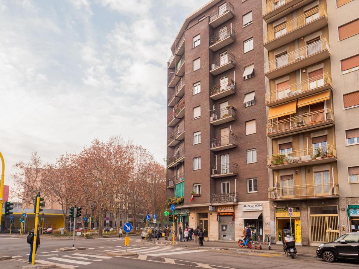 The Rent - Two-bedroom In Maciachini District Mailand