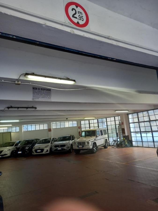 Apartment Allianz Mico Arena Centre Comforts - With Free Parking Garage - Con Parcheggio Incluso - Metro Greenline Moscova Mailand