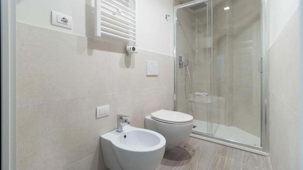 Italianway - Ercole Ricotti 19 *