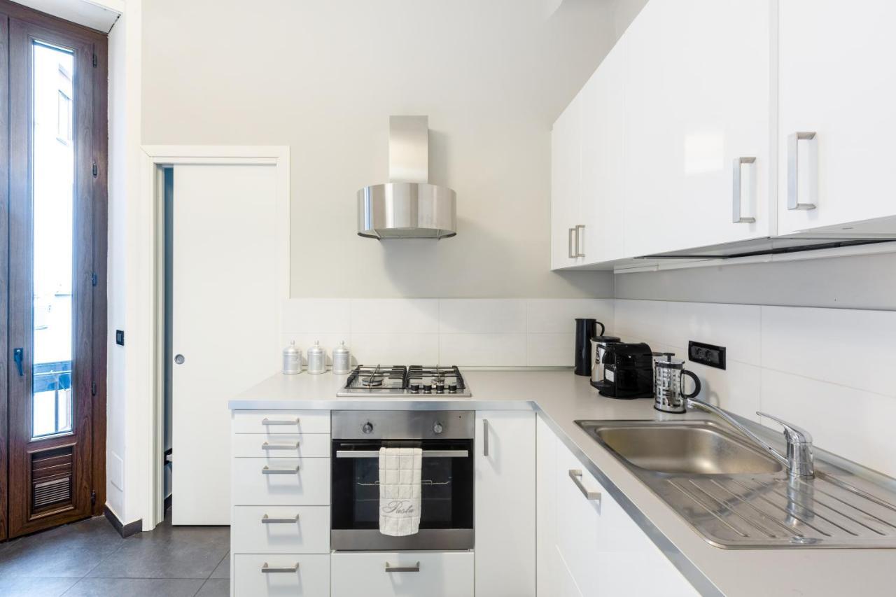 Spacious And Brilliant In Duomo By Easylife * Milão