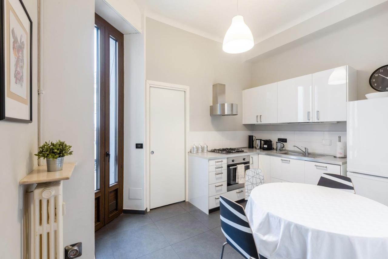 Spacious And Brilliant In Duomo By Easylife * Milão