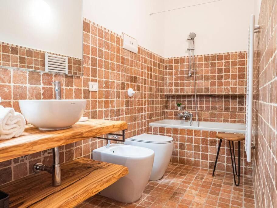 Romantic Flat On Navigli River By Easylife Mailand