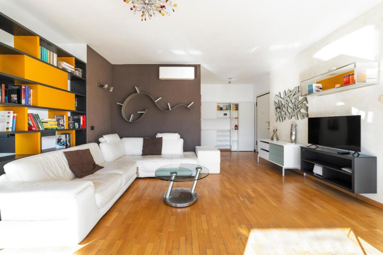 Rogoredo With Garage Apartamento