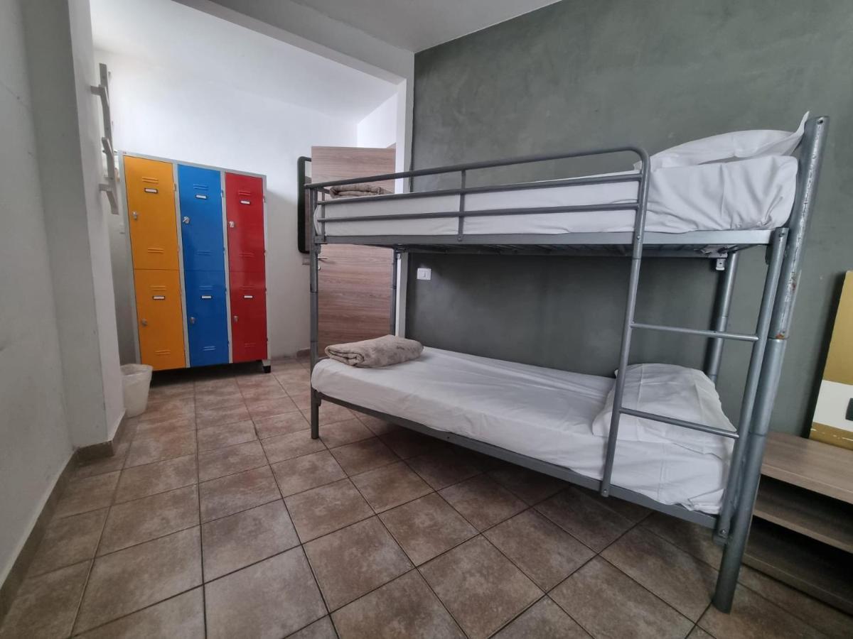 Hostel Old *