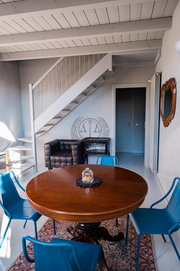 Apartment Officina - , Navigli, Bocconi, Movida, Porta Ticinese *