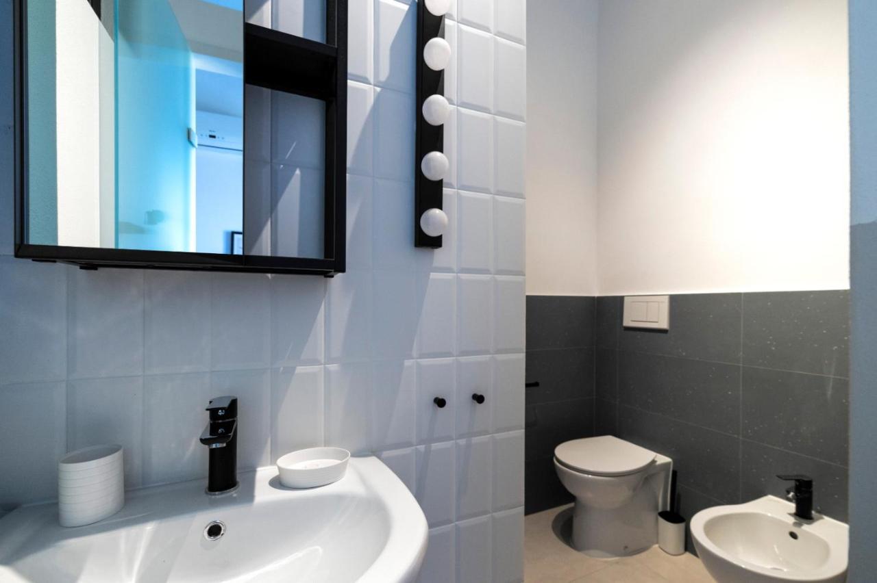 Naviglio Pavese Apartment