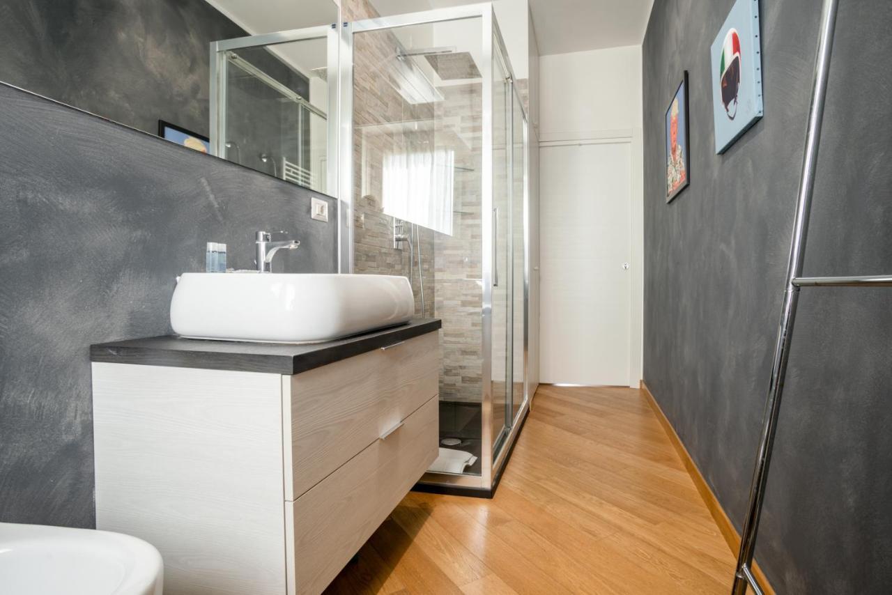 Apartment Elegante Bilocale In Zona Tortona