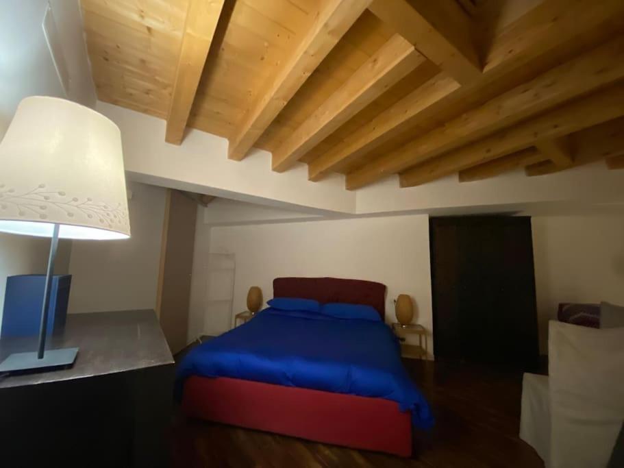 Open Space City Center Con Terrazzo E Due Bagni Apartment