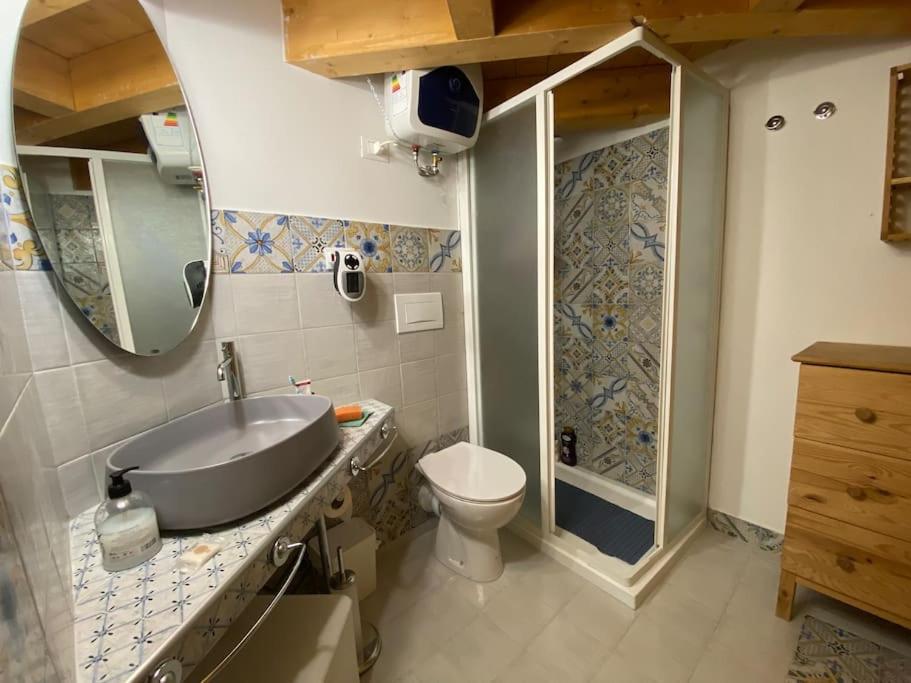Open Space City Center Con Terrazzo E Due Bagni Mailand