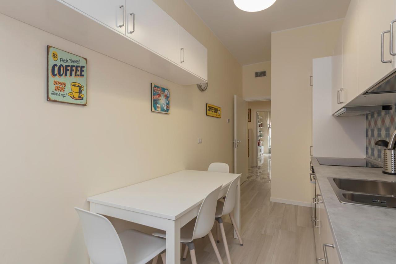 Joivy Modern 2bed Flat With Balcony, 250m From M5 Foppa And M2 Sant'agostino * Mailand