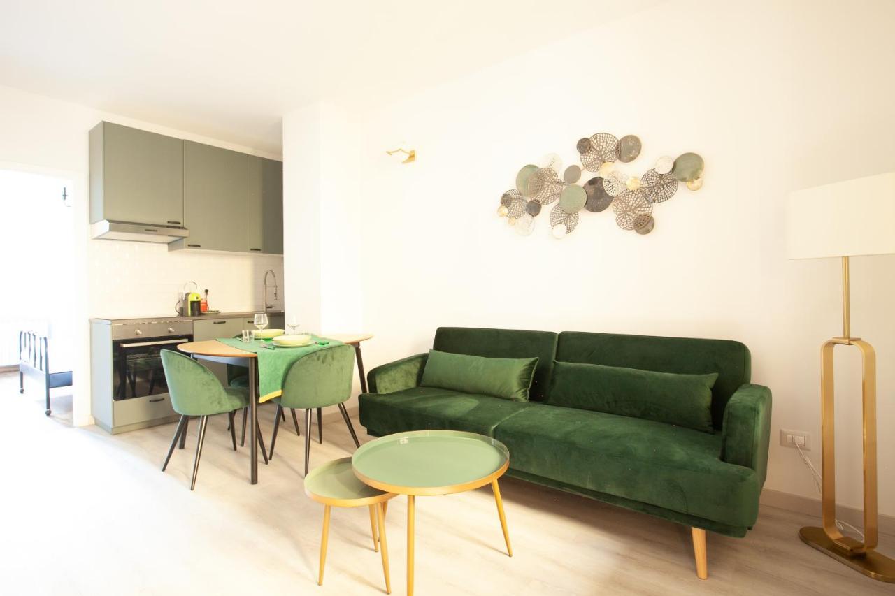 Renovated In Center - Commenda 21 Milão
