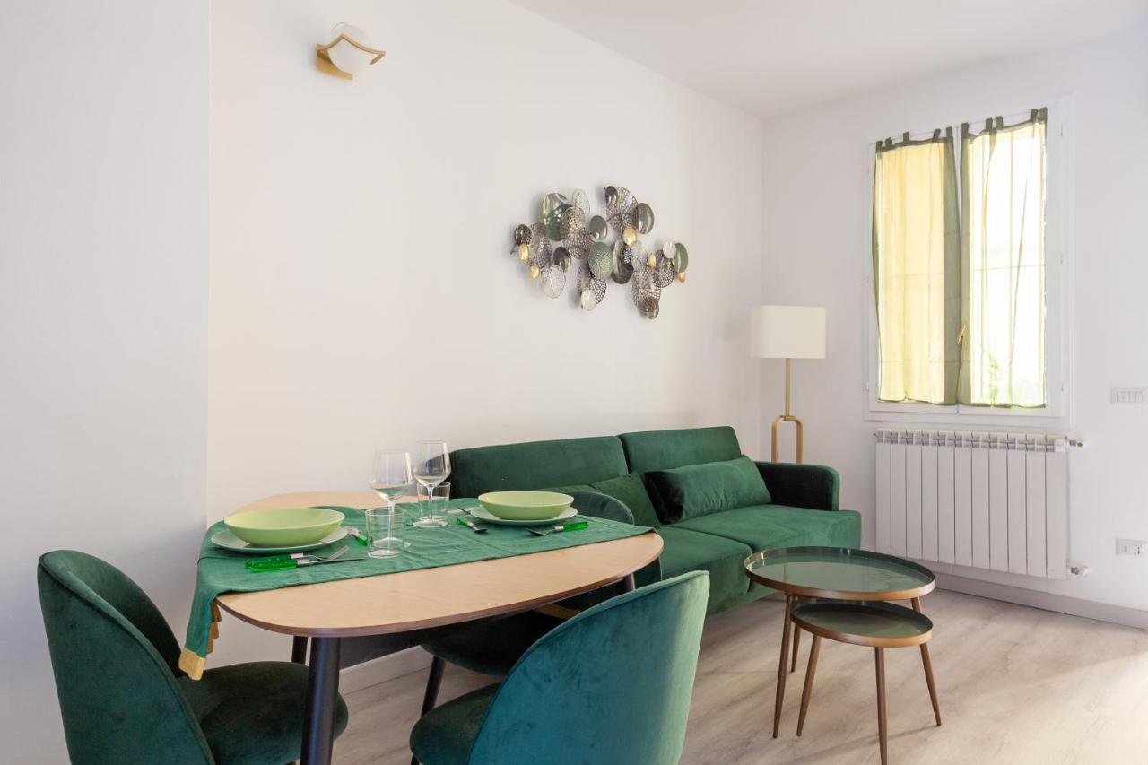 Renovated In Center - Commenda 21 Apartamento Milão