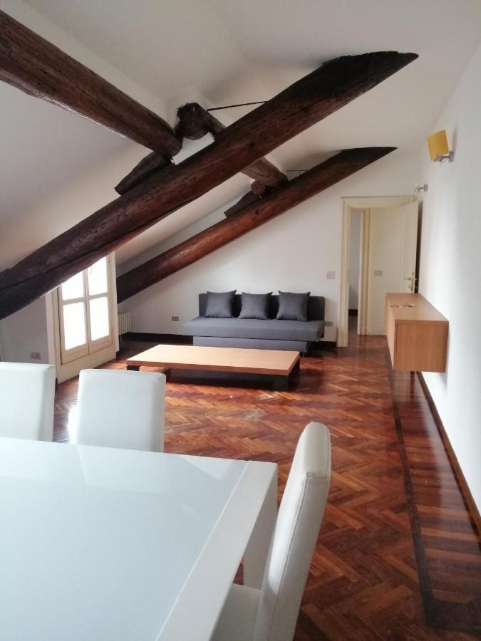 Apartment Brera Erbe