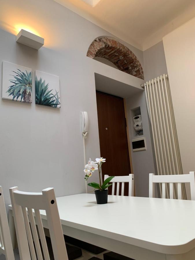 Bilocale Di Ringhiera In Corso Como/garibaldi Apartment *