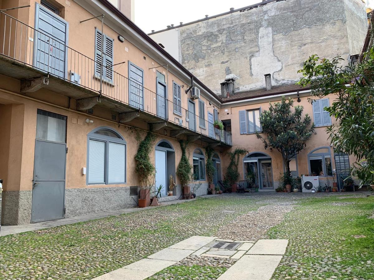 Bilocale Di Ringhiera In Corso Como/garibaldi Apartment