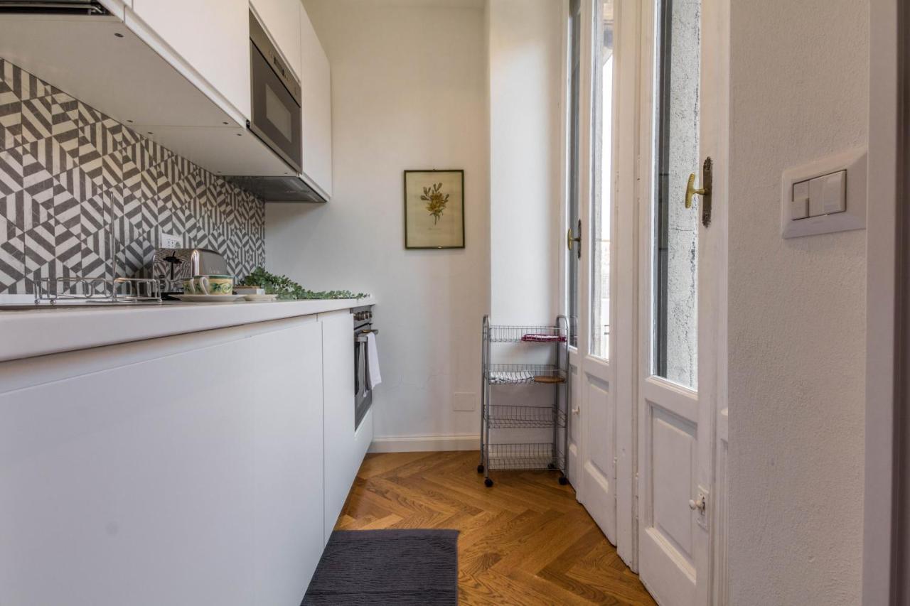 Apartment Joivy Lovely Flat For 2 On Quiet Street Near Centre