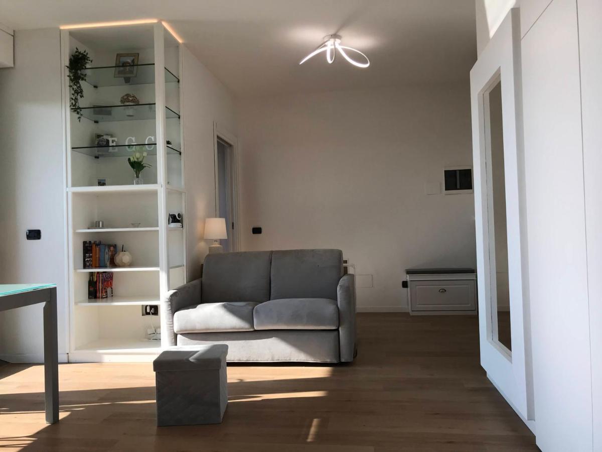 Fiera Milanocity View With Terrace Next To Shopping Mall * Milan