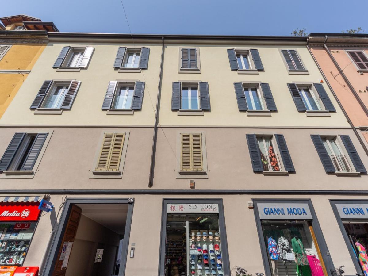 The Rent - Spacious In Paolo Sarpi * Mailand