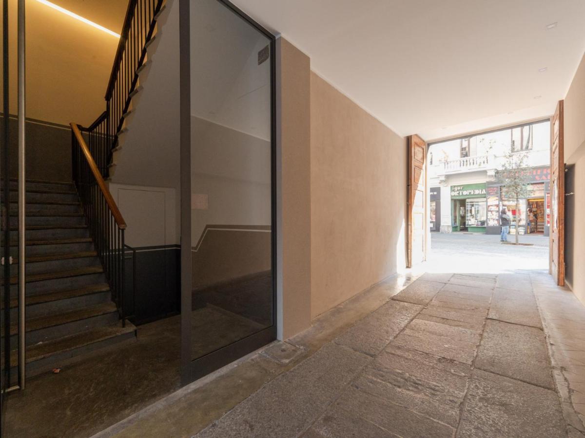 The Rent - Spacious In Paolo Sarpi Apartment