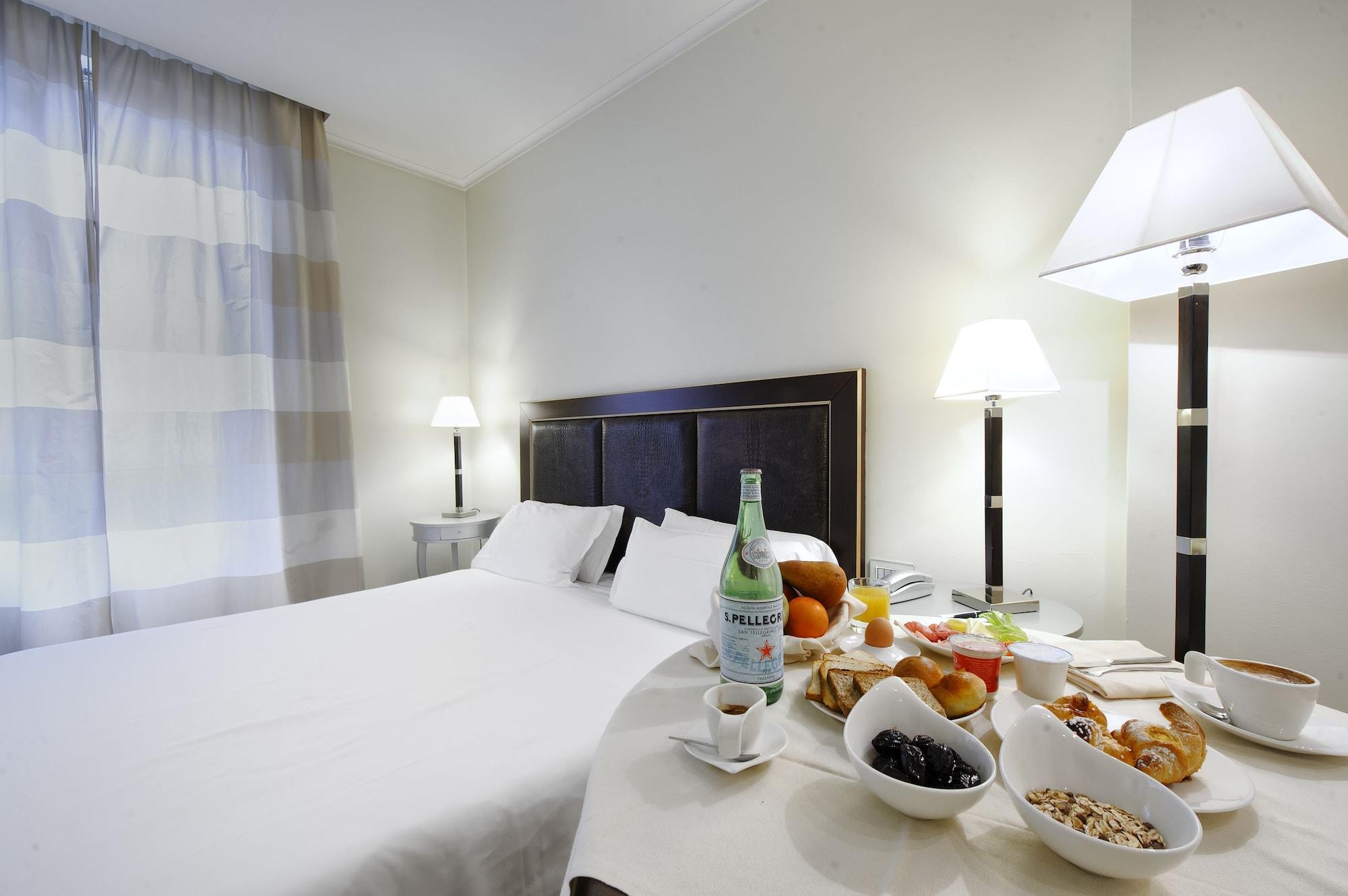 Canada Hotel 3*