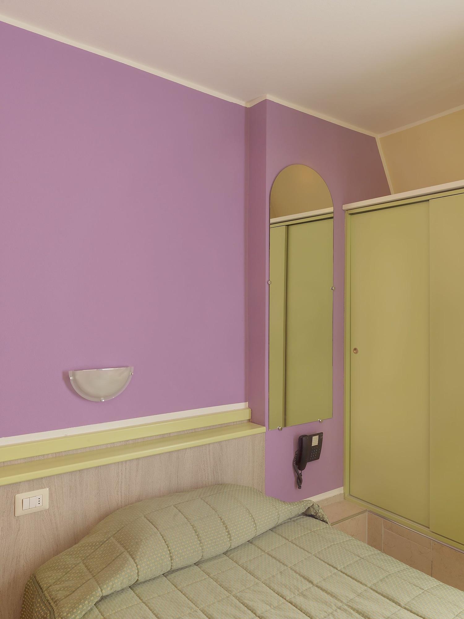 Hotel Arco Romana 3*