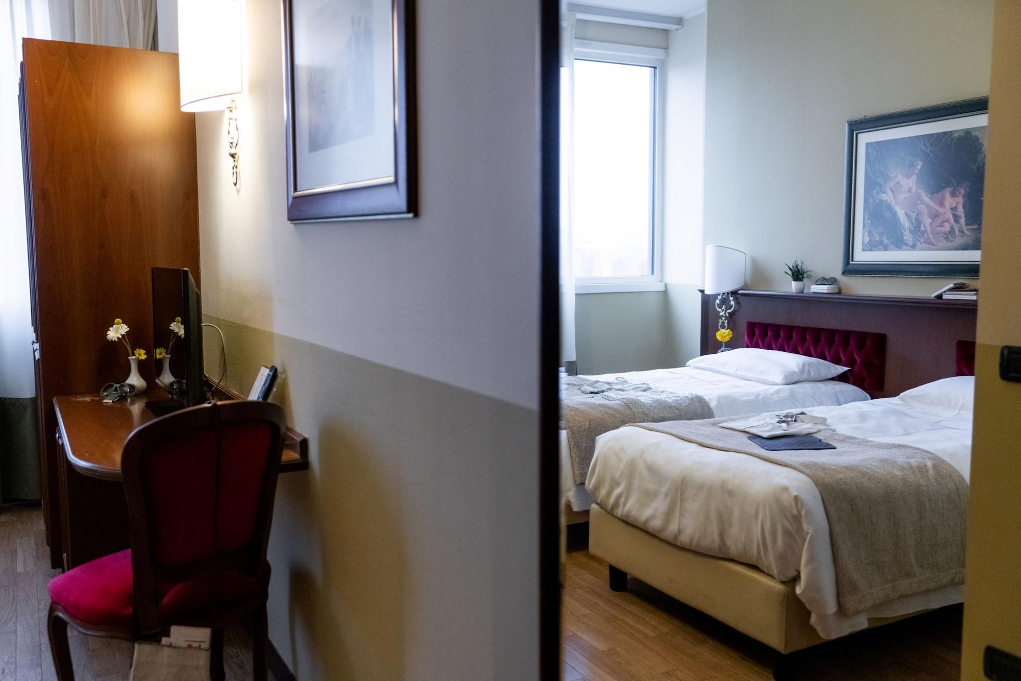 Alga Hotel 3*