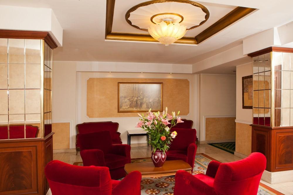 Alga Hotel