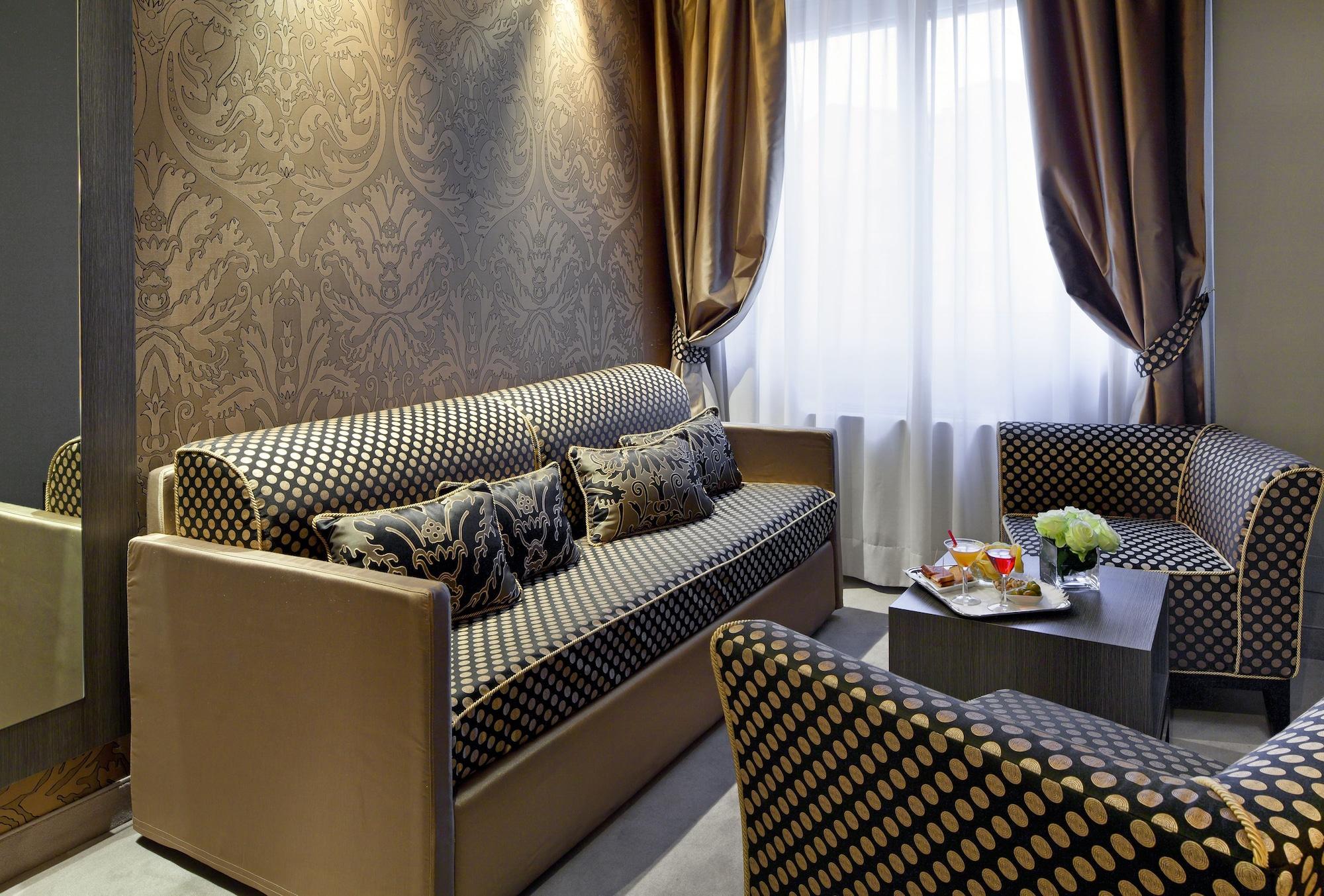 Mozart Hotel 4*