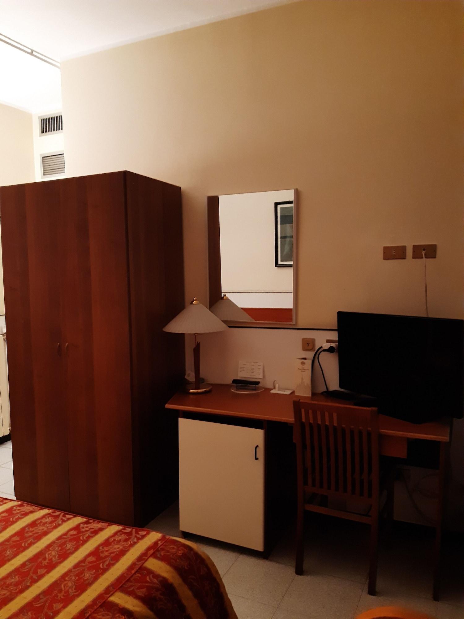 Hotel Mayorca Milan